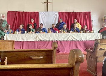 Shining the Light: Last Supper Live!