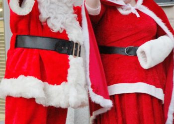 Downtown Waynesburg Has the Spirit of the Season